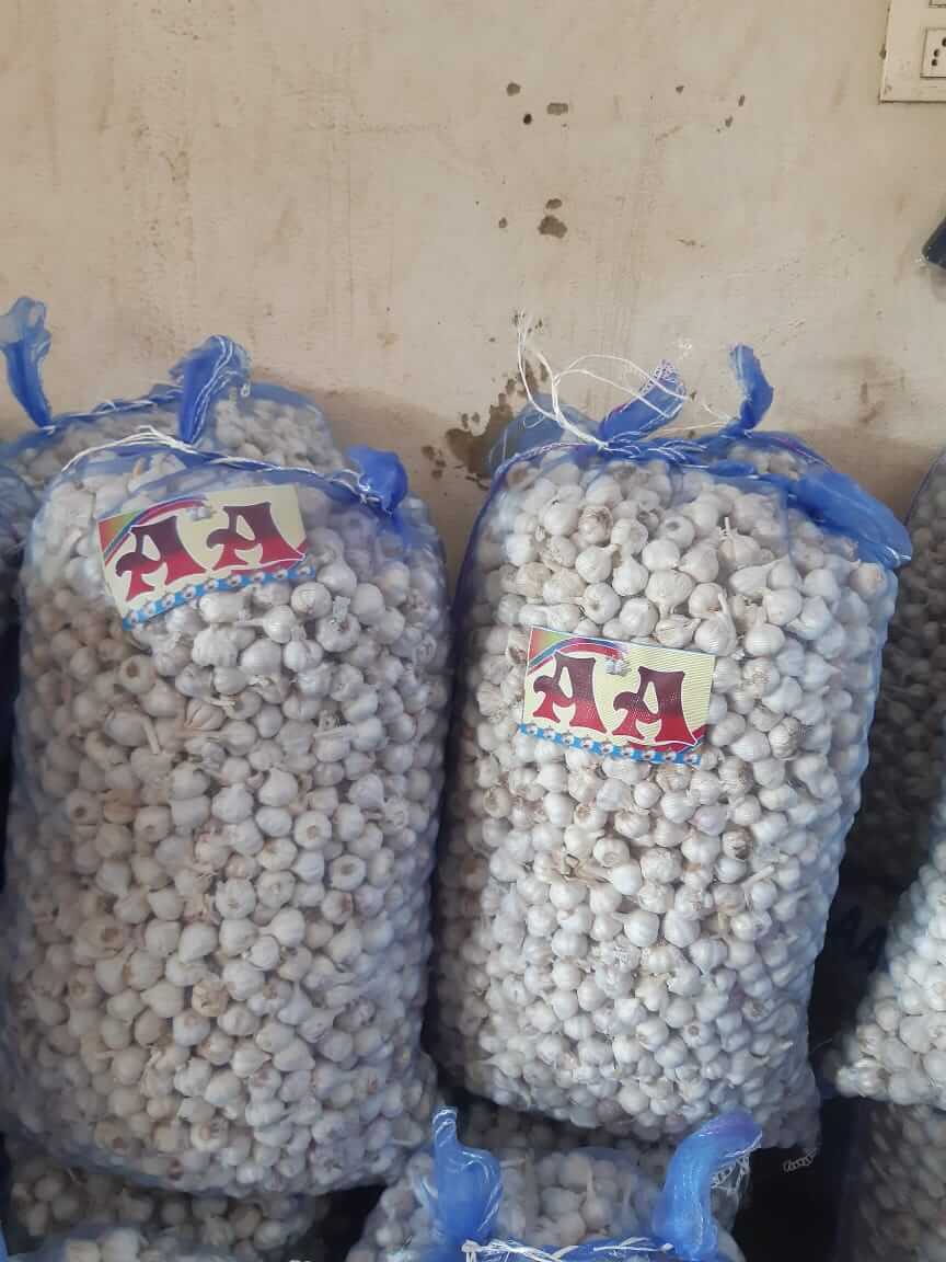 A1 grate Desi garlic - Best Desi Garlic Packing size 50kg net bag